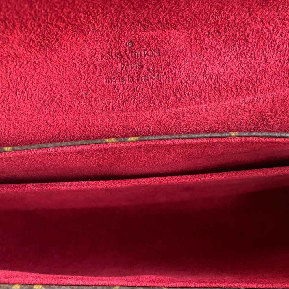 Louis Vuitton Monogram
Sonatine - Picture 3 of 5